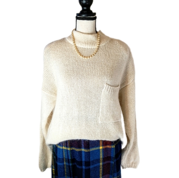 Vintage 70s 80s :: luxurious Ioco Silk Angora Women's Cream Longline Sweater L - Picture 3 of 12